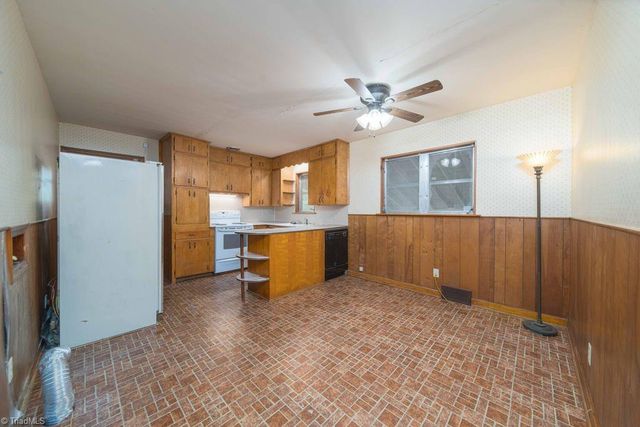 223 Hedgecock Road, High Point, NC 27265