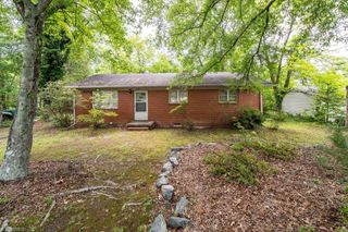 223 Hedgecock Road, High Point, NC 27265