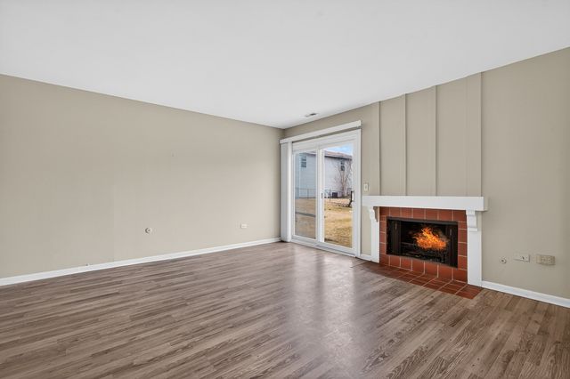 1847 Brighton Circle, Aurora, IL 60506