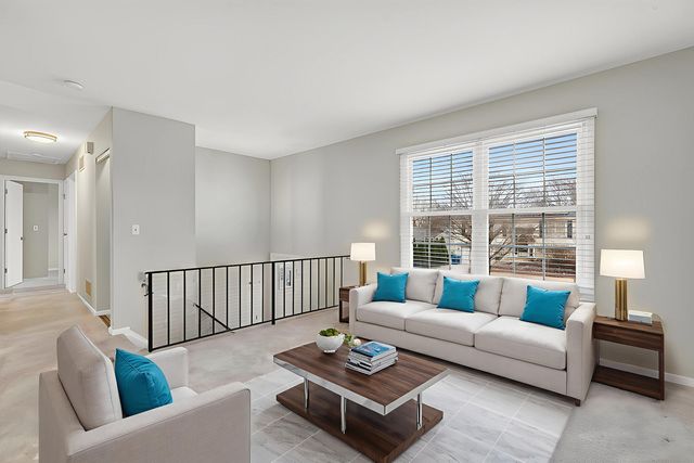 1847 Brighton Circle, Aurora, IL 60506