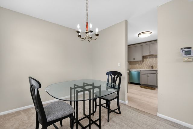 1847 Brighton Circle, Aurora, IL 60506