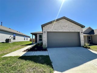 562 Broken Boulder Street, Magnolia, TX 77354