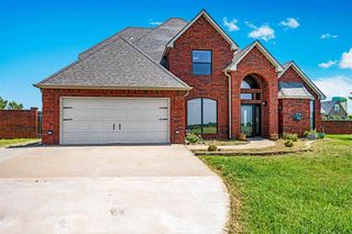 356 NE Valley View Rd, Lawton, OK 73507