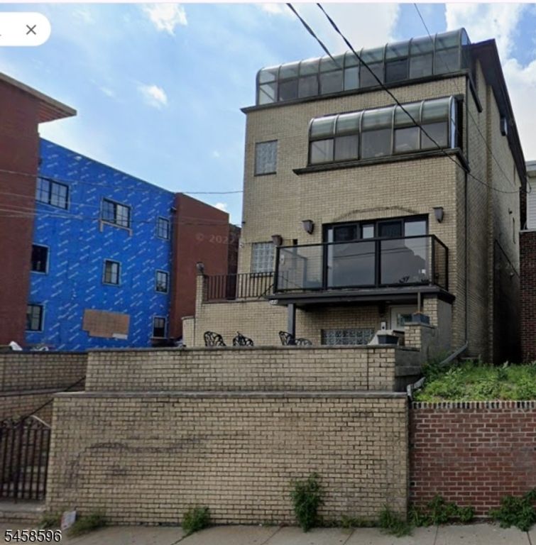 344 Paterson Plank Rd, Jersey City, NJ 07307 — exterior