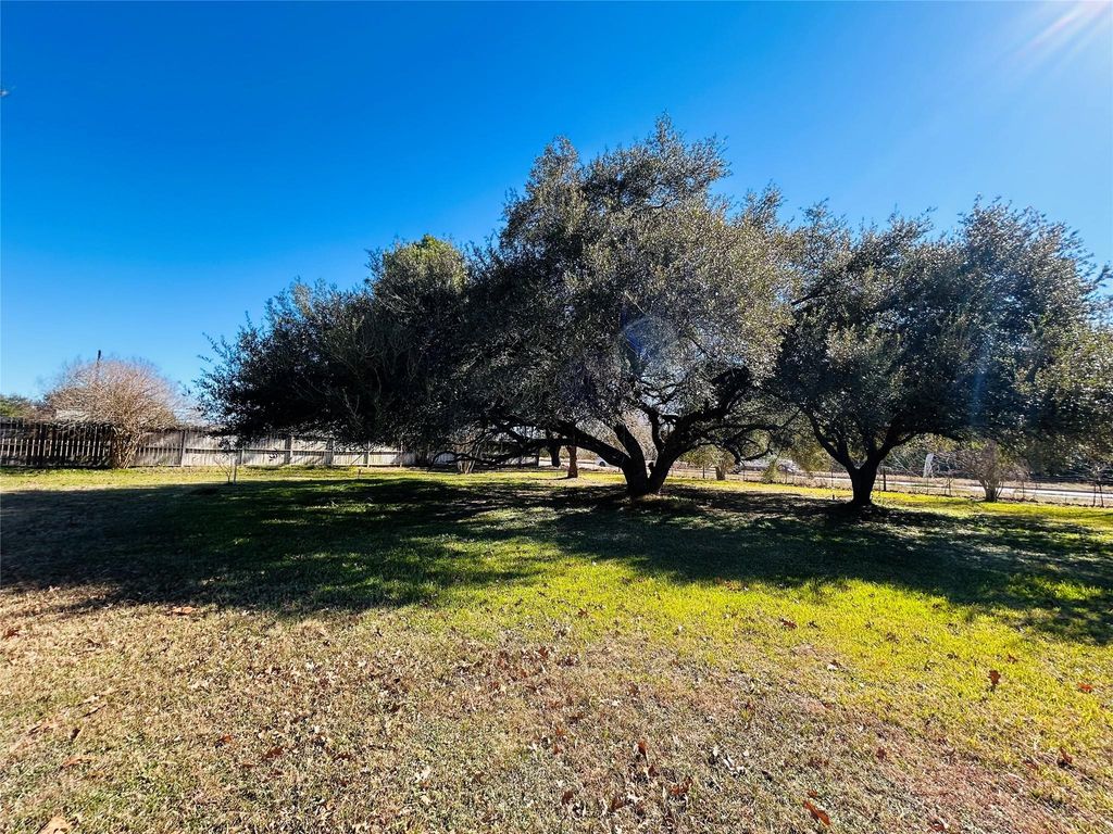 8879 Bailey Road, Pearland, TX 77578