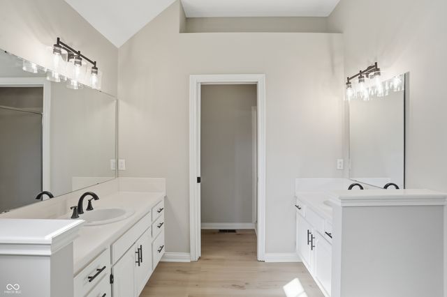 7160 Koldyke Drive, Fishers, IN 46038