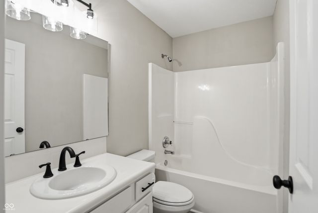 7160 Koldyke Drive, Fishers, IN 46038