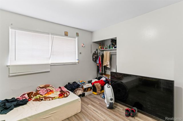 1444 S Liddesdale Street, Detroit, MI 48217