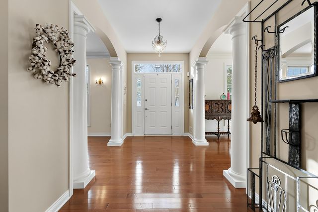 8272 Bainbridge Drive, Texas Twp, MI 49071