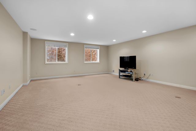 8272 Bainbridge Drive, Texas Twp, MI 49071