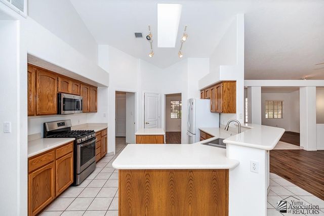 8061 E Topeka Pl, Yuma, AZ 85365