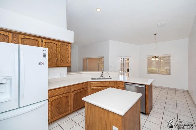 8061 E Topeka Pl, Yuma, AZ 85365