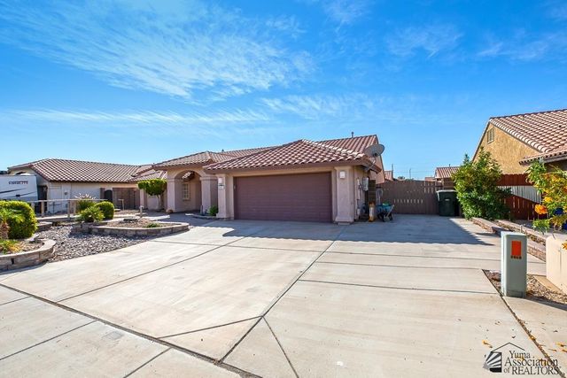 8061 E Topeka Pl, Yuma, AZ 85365