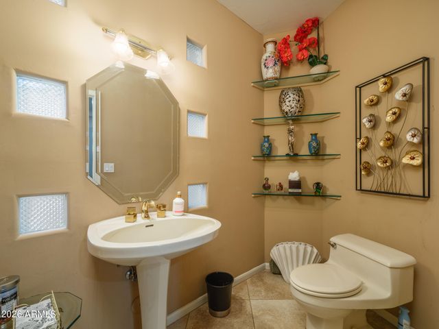 2329 E HATCHER Road, Phoenix, AZ 85028