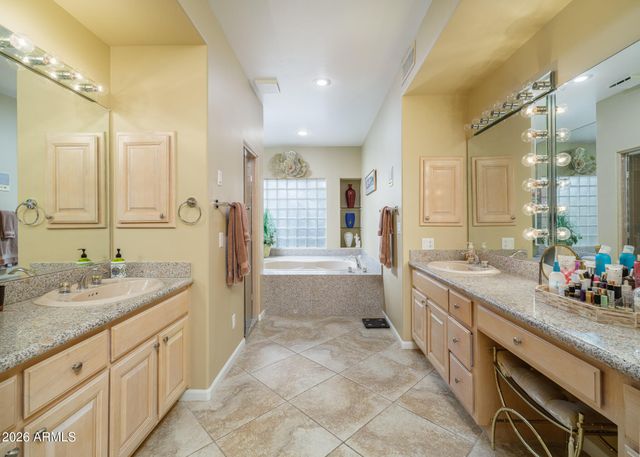 2329 E HATCHER Road, Phoenix, AZ 85028