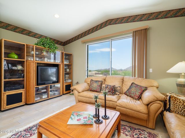 2329 E HATCHER Road, Phoenix, AZ 85028