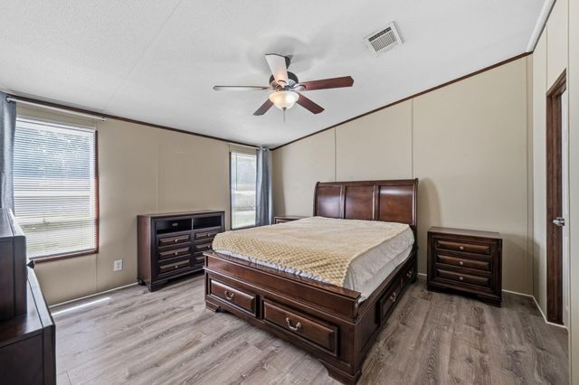 1140 Meridian, Livingston, TX 77351