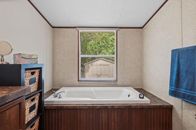 1140 Meridian, Livingston, TX 77351
