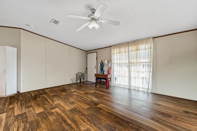 1140 Meridian, Livingston, TX 77351