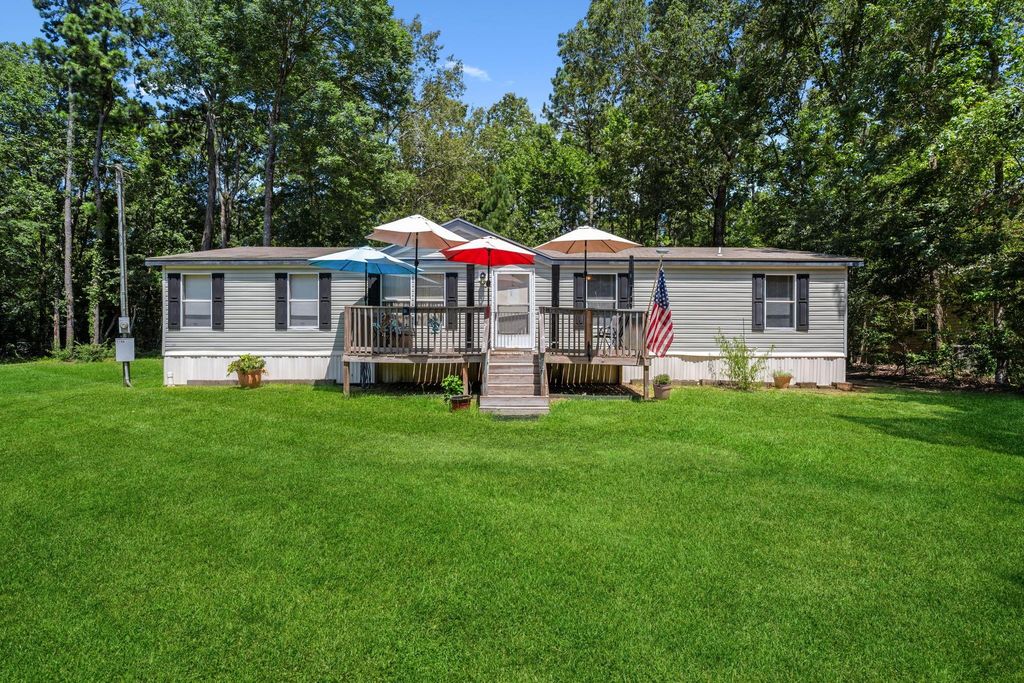 1140 Meridian, Livingston, TX 77351