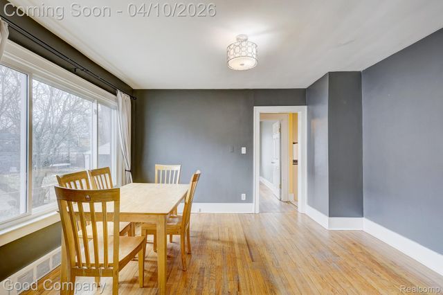 502 E LEWISTON Avenue, Ferndale, MI 48220