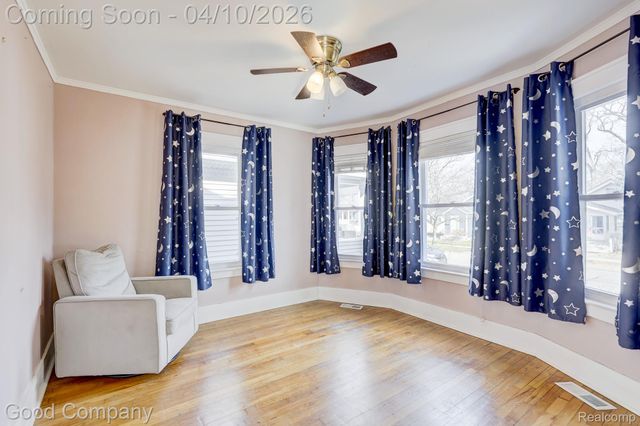 502 E LEWISTON Avenue, Ferndale, MI 48220