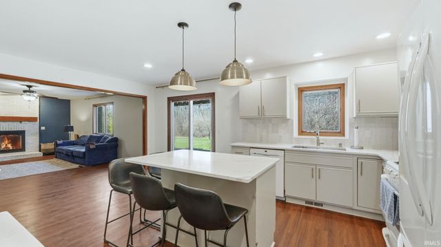 1527 Channel Court, Fort Wayne, IN 46825