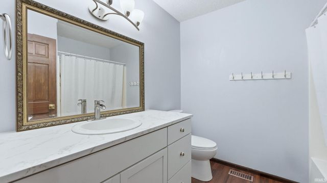 1527 Channel Court, Fort Wayne, IN 46825