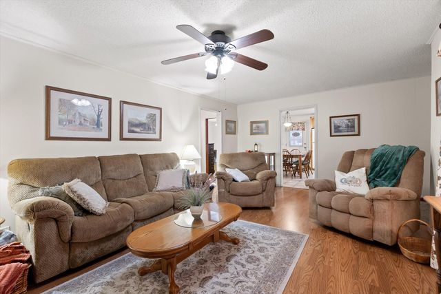 9842 Walnut Street, Soddy Daisy, TN 37379