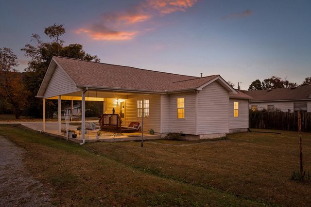 9842 Walnut Street, Soddy Daisy, TN 37379