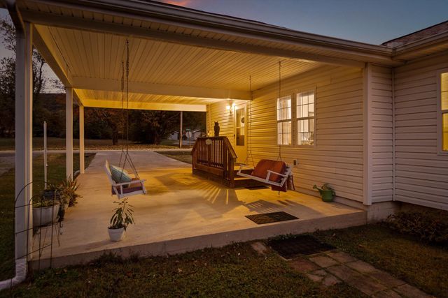 9842 Walnut Street, Soddy Daisy, TN 37379