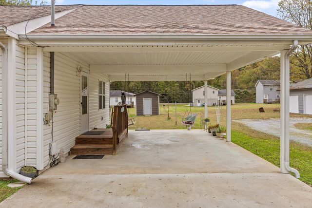 9842 Walnut Street, Soddy Daisy, TN 37379