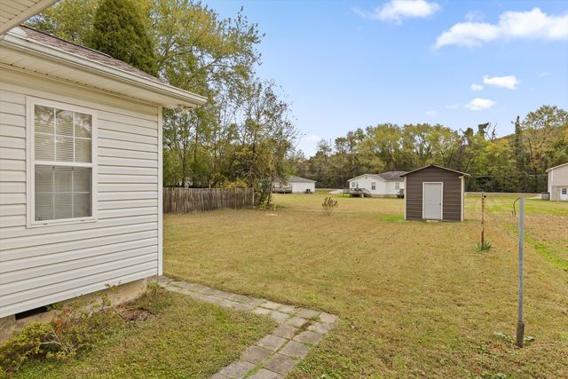 9842 Walnut Street, Soddy Daisy, TN 37379