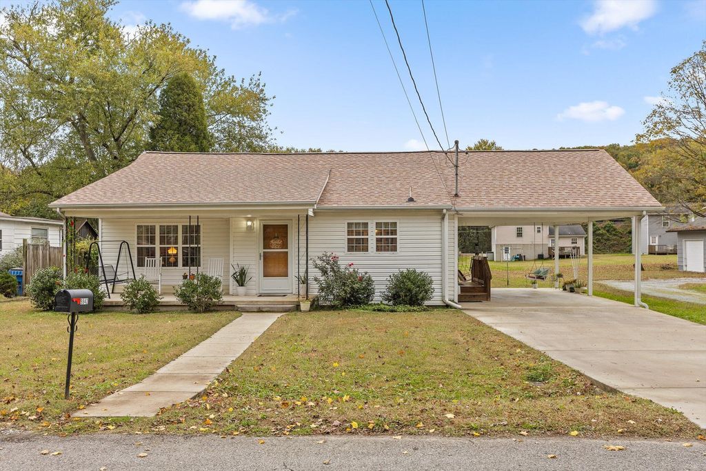 9842 Walnut Street, Soddy Daisy, TN 37379