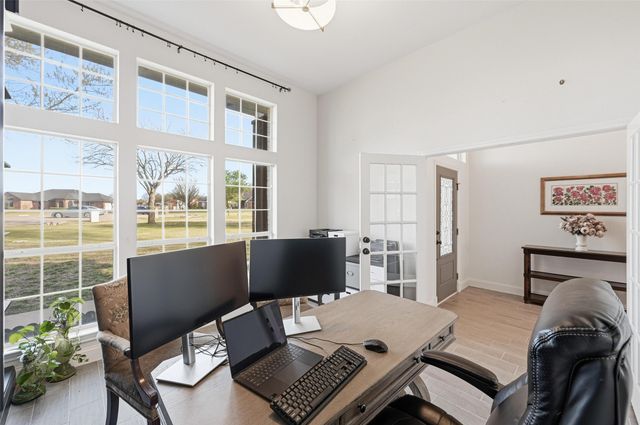 2240 Cottonwood Court, Midlothian, TX 76065