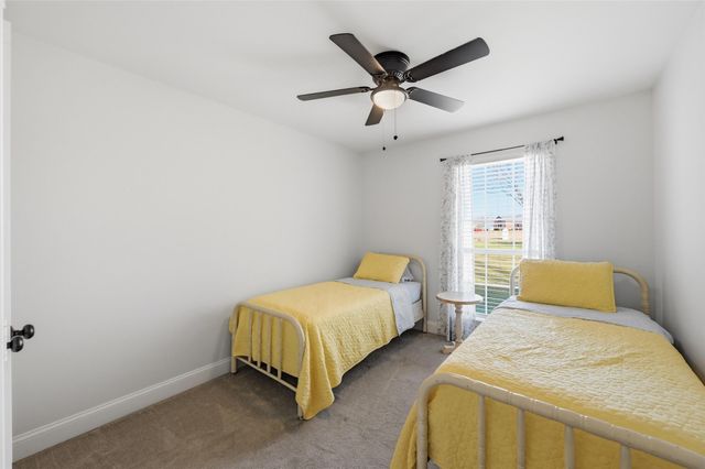 2240 Cottonwood Court, Midlothian, TX 76065