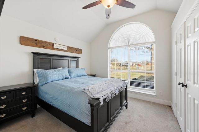 2240 Cottonwood Court, Midlothian, TX 76065