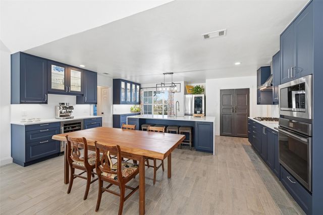 2240 Cottonwood Court, Midlothian, TX 76065