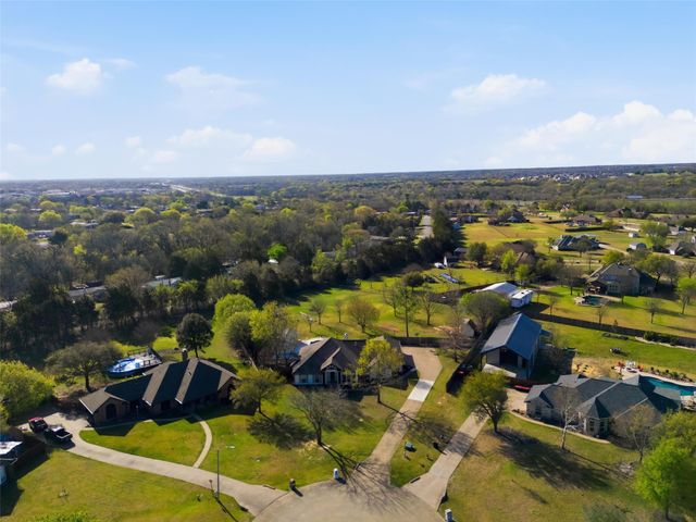 2240 Cottonwood Court, Midlothian, TX 76065