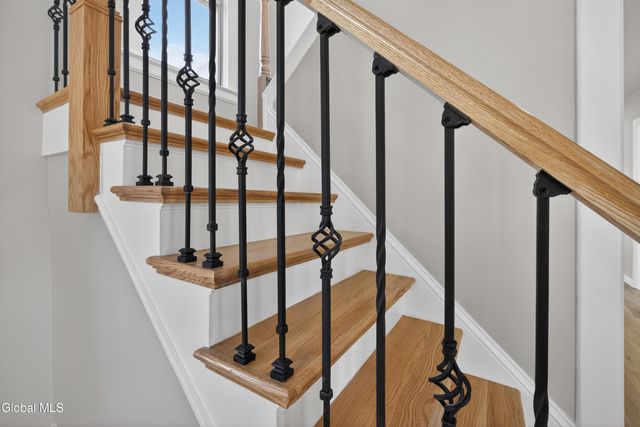 209 Elmer Avenue, Schenectady, NY 12308