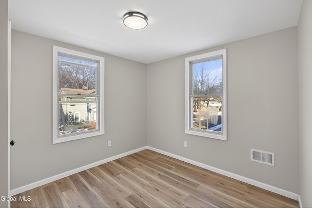 209 Elmer Avenue, Schenectady, NY 12308