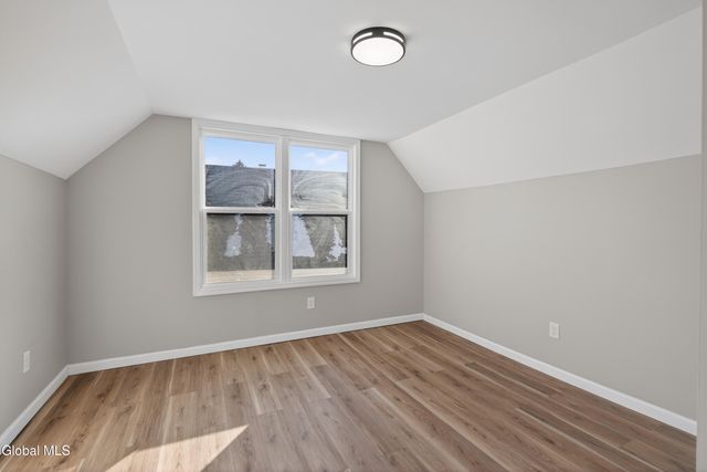 209 Elmer Avenue, Schenectady, NY 12308