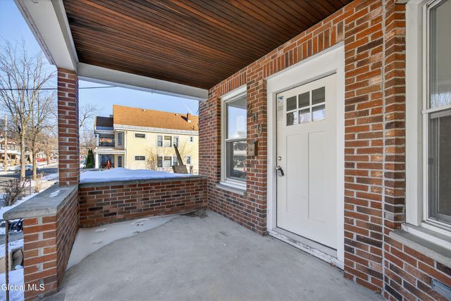 209 Elmer Avenue, Schenectady, NY 12308