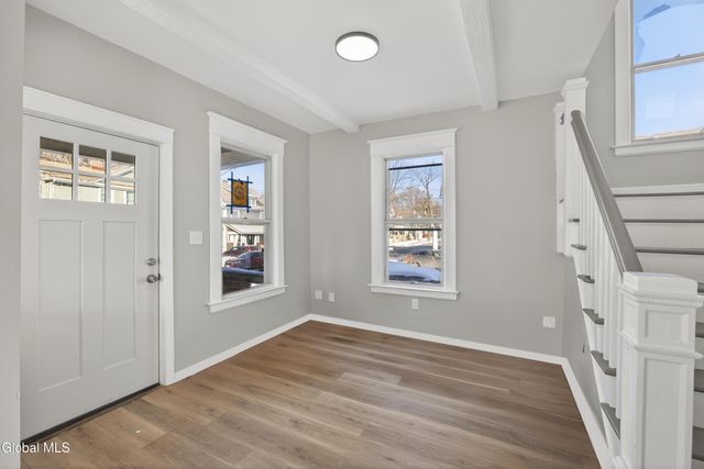 209 Elmer Avenue, Schenectady, NY 12308