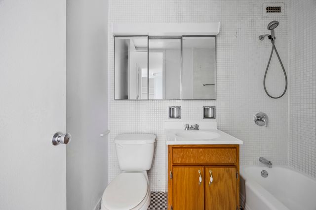 4800 S Chicago Beach Drive 1910S, Chicago, IL 60615