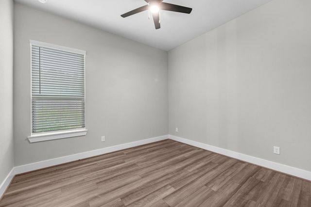 1503 Northern Dr, Dayton, TX 77535