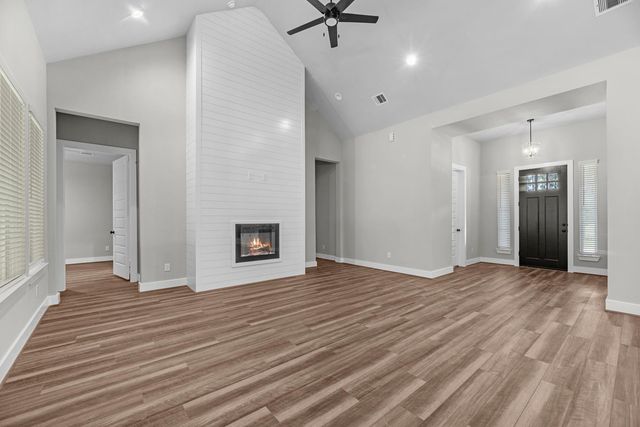 1503 Northern Dr, Dayton, TX 77535