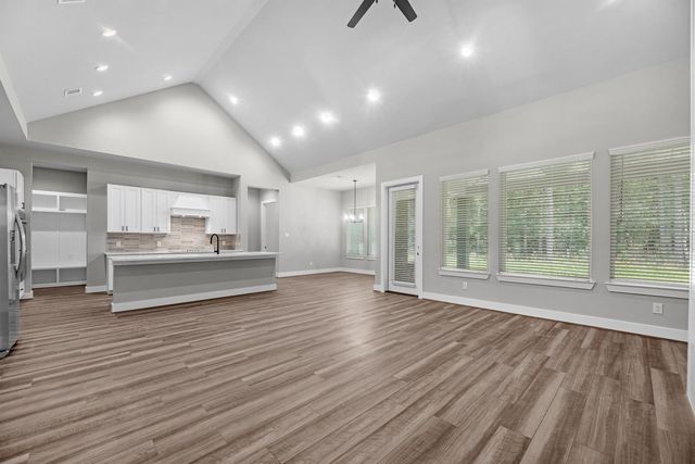 1503 Northern Dr, Dayton, TX 77535