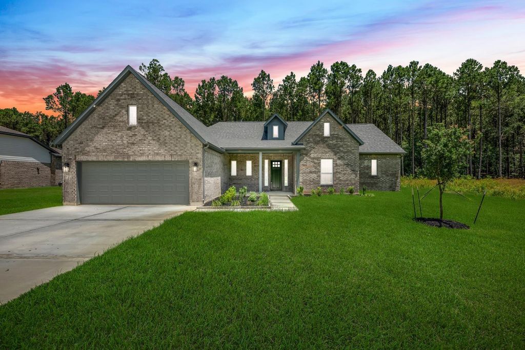 1503 Northern Dr, Dayton, TX 77535