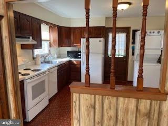 416 MAGNOLIA RD, Mount Laurel, NJ 08054